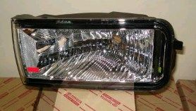 كشاف ضباب أمامي يسار